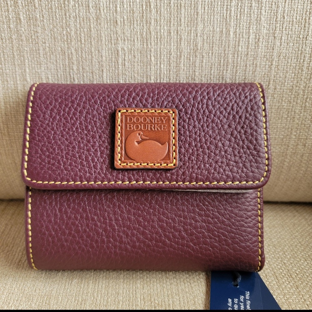 Dooney & Bourke Leather Wallet Bordeaux